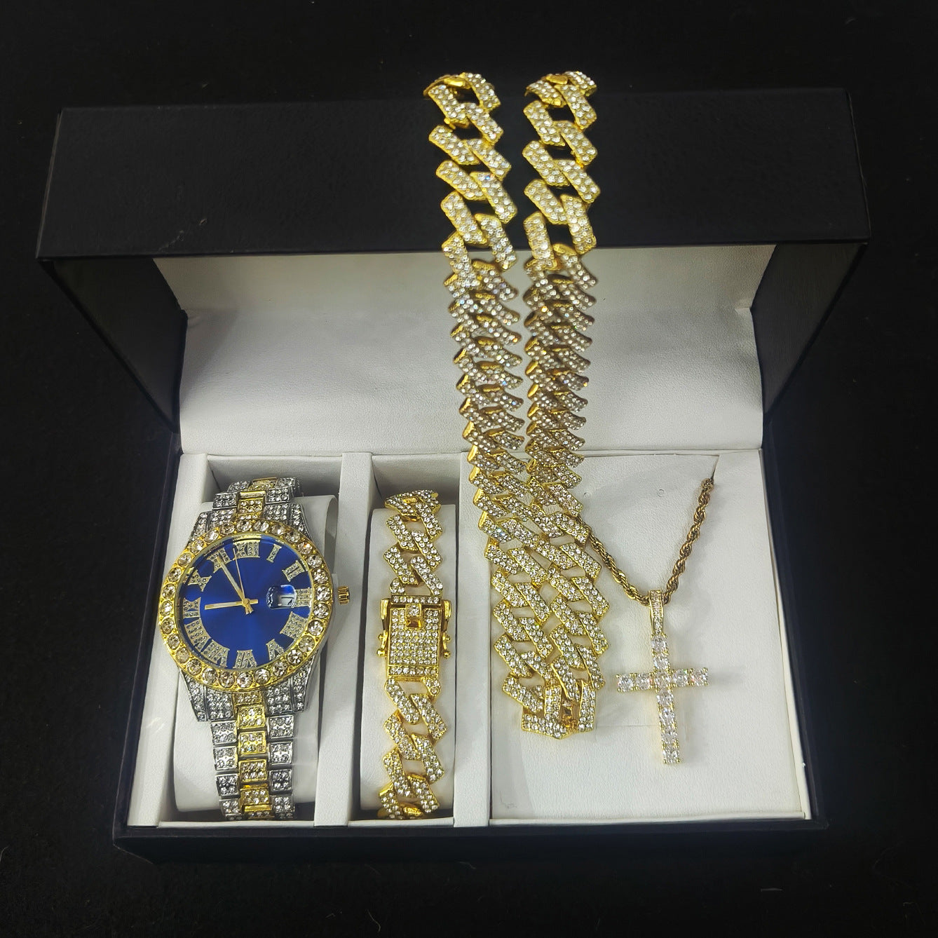 Coffret de 4 montres glacées VVS Jewelry, chaîne cubaine, bracelet et croix