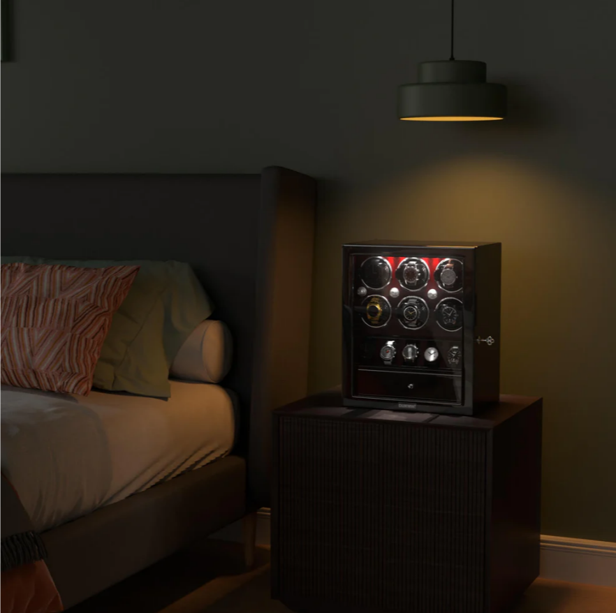 6 Classic Watch Winders for Automatic Watches with 5 Display Slots – Red