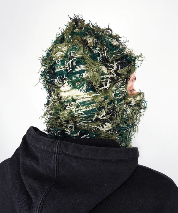 Sturmhaube im Camouflage-Look