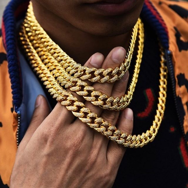 Men's Gold Chains in Hip Hop
